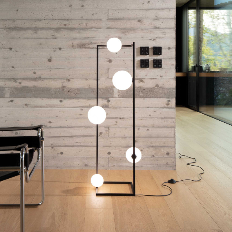 Floor lamp Angolo pt5 black
