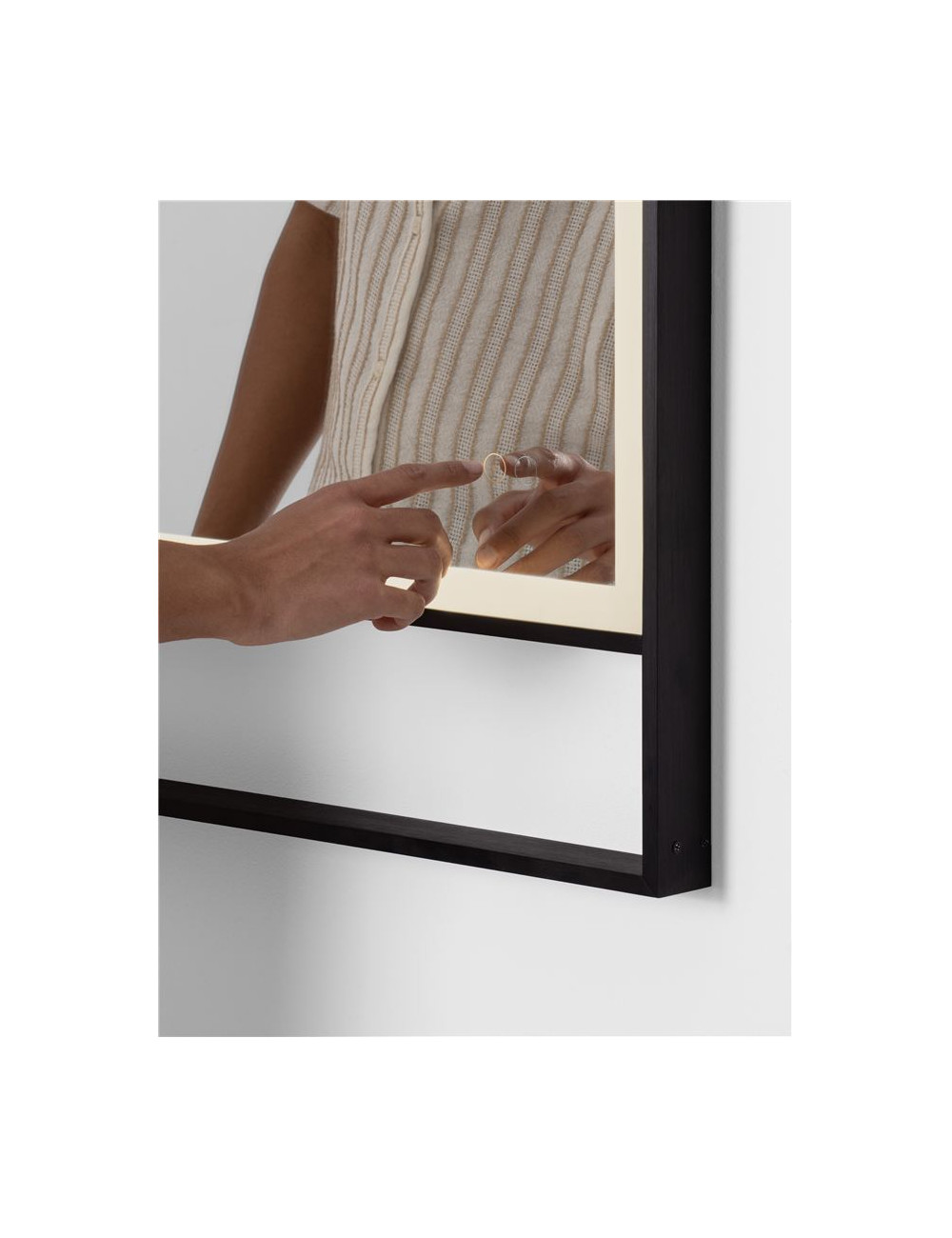 Spogulis Doul IP44 LED 60x5x106 cm